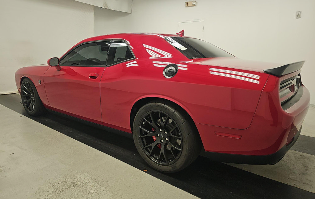 Used 2016 Dodge Challenger SRT Hellcat RWD image 3