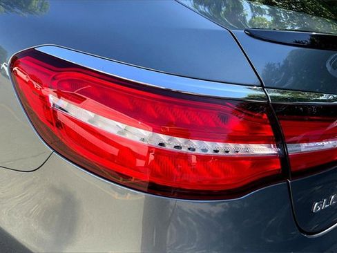Used 2019 Mercedes-Benz GLC 300 4MATIC Coupe image 25