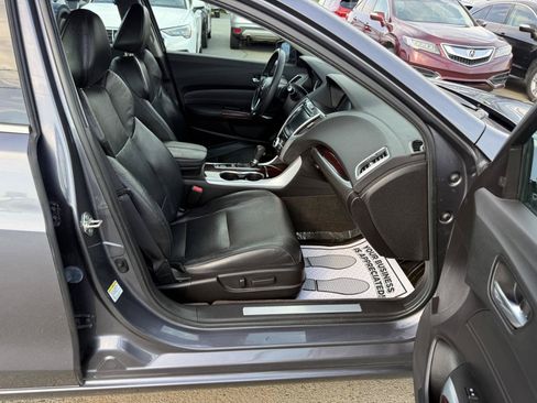 Used 2017 Acura TLX w/ Technology Package FWD image 13
