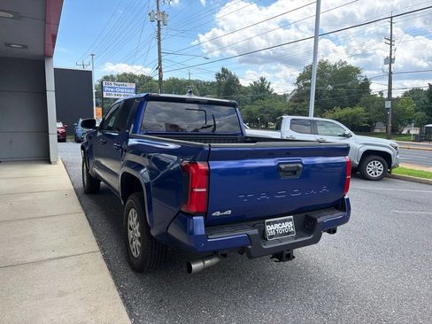Certified 2024 Toyota Tacoma SR5 AWD/4WD image 4