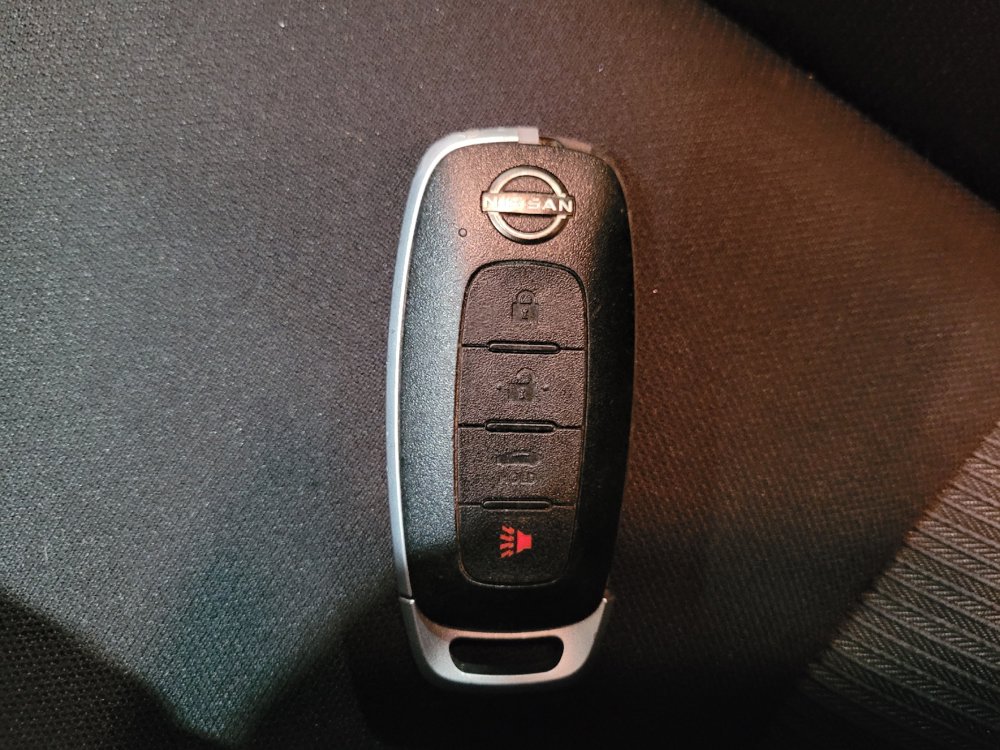 Used 2025 Nissan Sentra SV FWD image 32