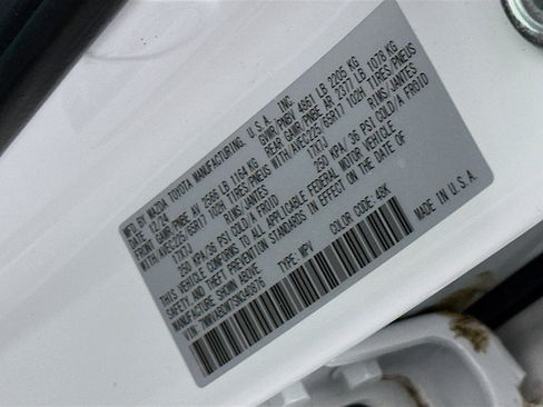 Used 2025 MAZDA CX-50 AWD 2.5 S w/ Premium Package image 12