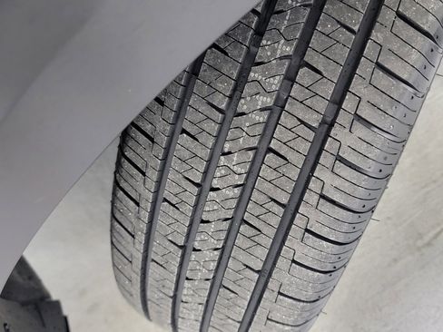 Used 2023 Nissan Kicks S image 29