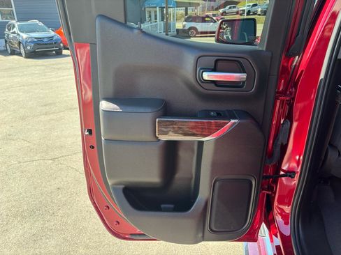 Used 2019 GMC Sierra 1500 SLE w/ SLE Value Package image 22