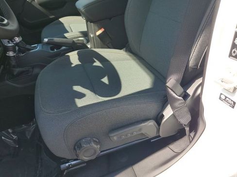 New 2025 Jeep Gladiator Sport image 20