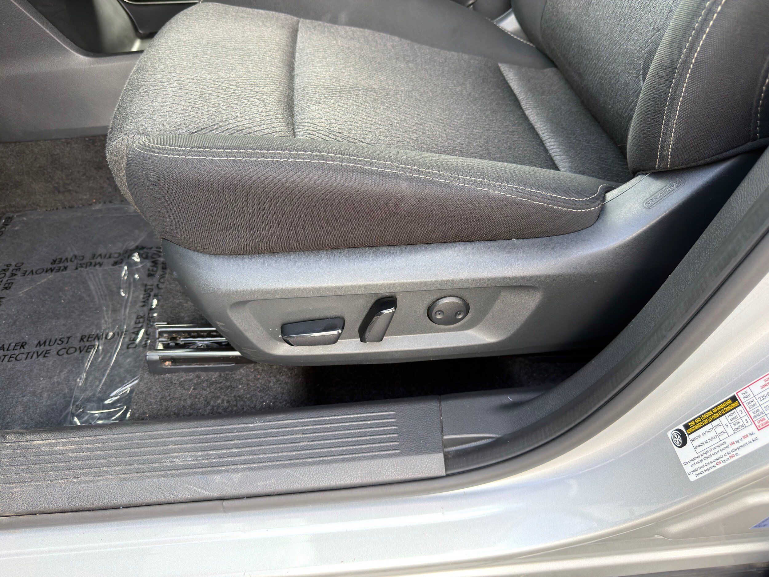 Used 2024 Nissan Rogue SV AWD/4WD image 26
