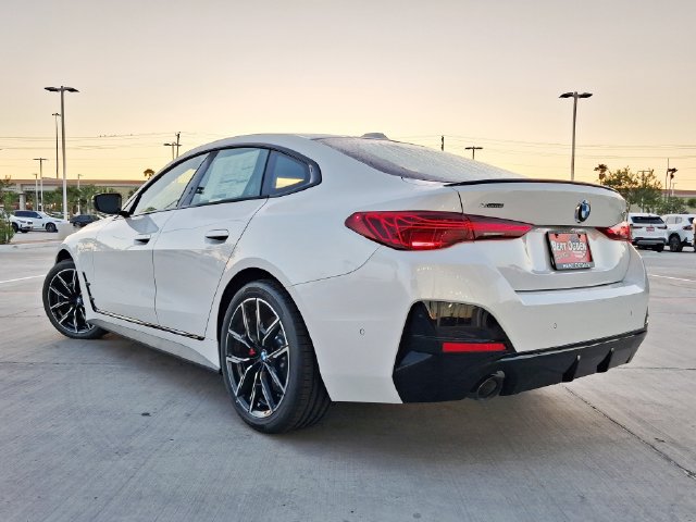 New 2026 BMW 430i xDrive w/ M Sport Package AWD/4WD image 5