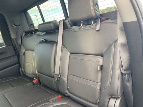 Used 2022 GMC Sierra 3500 Denali w/ Denali Ultimate Package image 39
