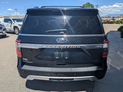 Used 2018 Ford Expedition Max Platinum AWD/4WD image 4
