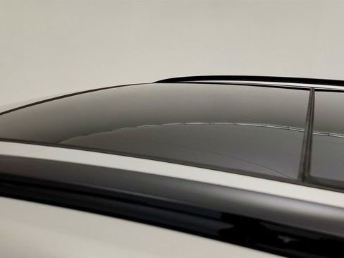 Used 2024 Volvo XC60 B5 Plus w/ Climate Package AWD/4WD image 10
