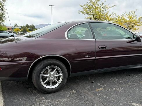 Used 1995 Buick Riviera Supercharged Coupe FWD image 8