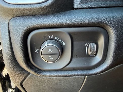 Used 2026 RAM 2500 Big Horn AWD/4WD image 30