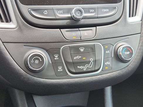 Used 2024 Chevrolet Malibu LS FWD image 10