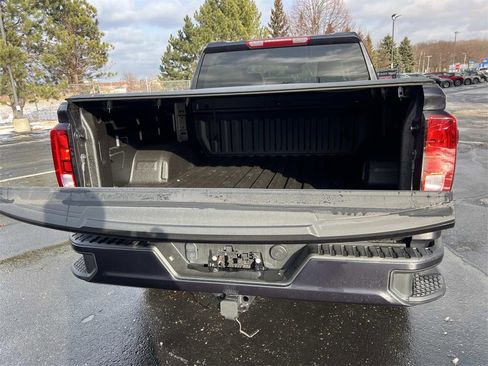 Used 2025 GMC Sierra 1500 Elevation image 11