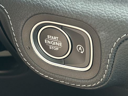 Certified 2024 Mercedes-Benz GLS 580 4MATIC image 33