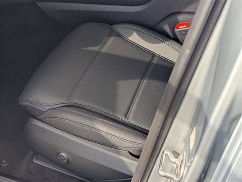 New 2026 Mercedes-Benz GLC 300 image 4
