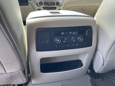 Used 2018 GMC Yukon Denali w/ Open Road Package image 38