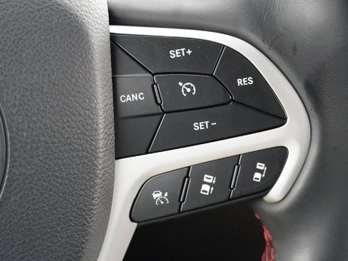 Used 2019 Jeep Grand Cherokee Trailhawk w/ Trailhawk Luxury Group image 20