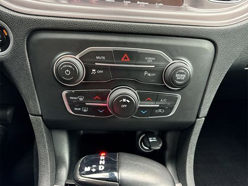 Used 2023 Dodge Charger SXT image 18