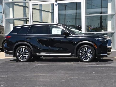 New 2026 INFINITI QX60 Luxe w/ Cargo Package AWD/4WD image 7