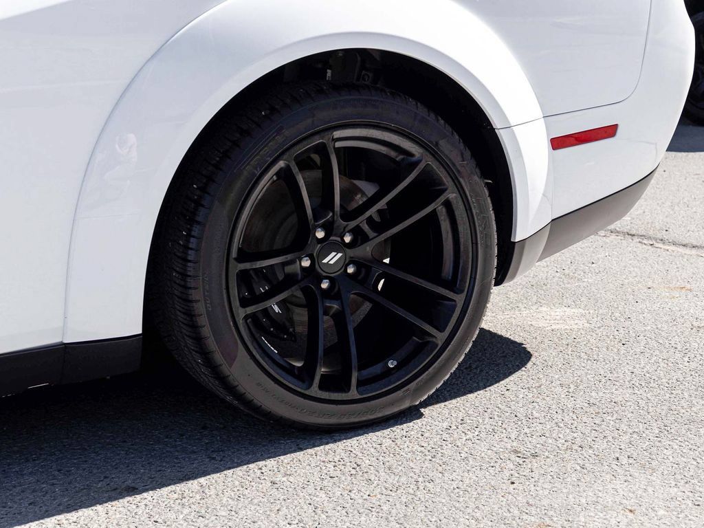 Used 2023 Dodge Challenger R/T Scat Pack RWD image 10