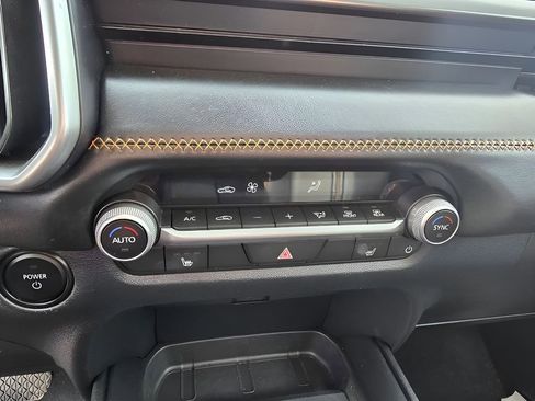 Used 2025 MAZDA CX-50 AWD 2.5 Hybrid w/ Premium Pkg image 21