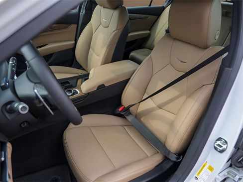 Certified 2025 Cadillac CT5 Premium Luxury image 7