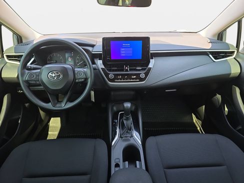 Used 2025 Toyota Corolla LE FWD image 9
