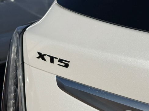 Used 2023 Cadillac XT5 Sportv w/ Platinum Package image 14