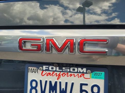 Used 2021 GMC Yukon Denali w/ Denali Premium Package AWD/4WD image 7