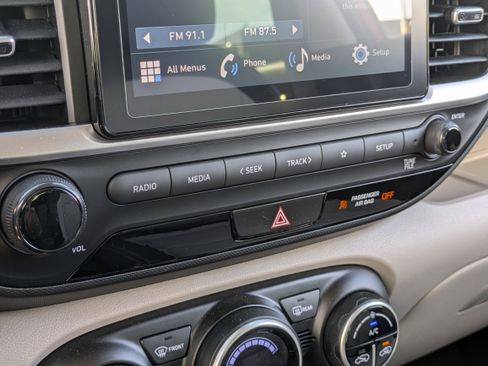 Certified 2026 Hyundai Venue SEL image 24