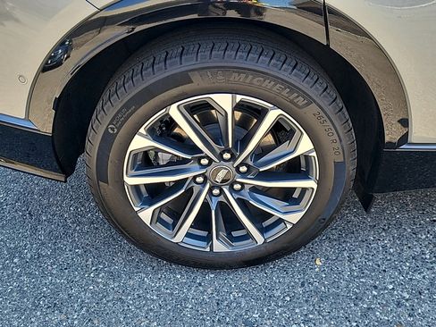 Certified 2024 Cadillac Lyriq Sport AWD/4WD image 9