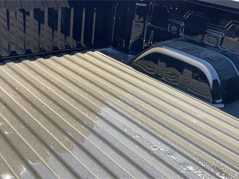 New 2025 Chevrolet Silverado 1500 LT w/ Convenience Package II image 28