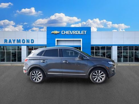 Used 2019 Lincoln MKC Reserve AWD/4WD image 2