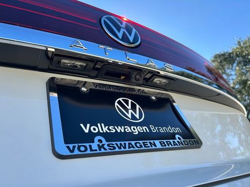 New 2026 Volkswagen Atlas Cross Sport SE FWD image 43