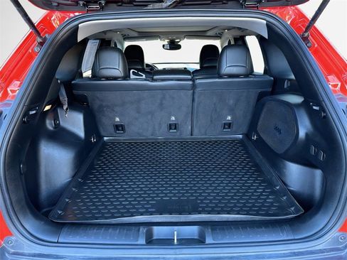 Certified 2021 Jeep Cherokee Trailhawk w/ Sun, Sound & Nav Group image 31