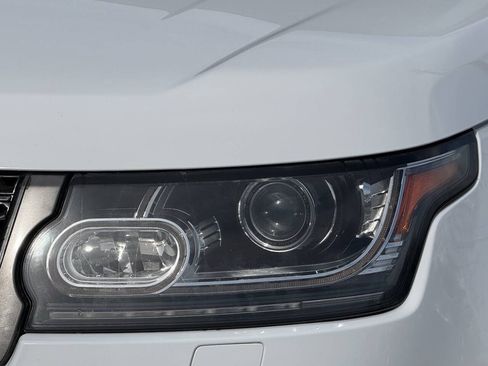Used 2015 Land Rover Range Rover Supercharged AWD/4WD image 21