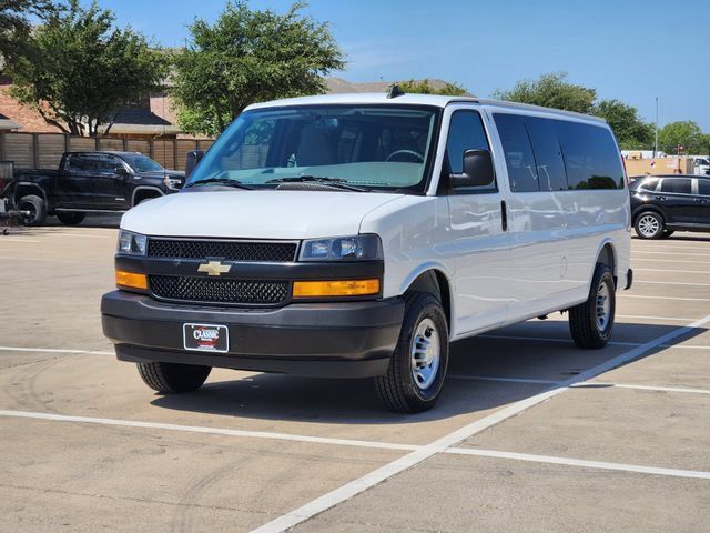 Used 2025 Chevrolet Express 3500 LS RWD image 11