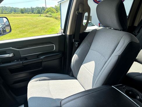 Used 2019 RAM 2500 Big Horn image 34
