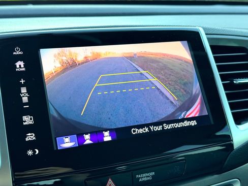 Used 2018 Honda Pilot EX image 30