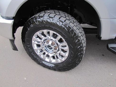 Used 2022 Ford F350 XLT w/ XLT Premium Package image 35