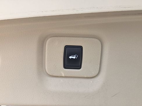Used 2014 Nissan Pathfinder Platinum w/ Platinum Premium Package FWD image 20