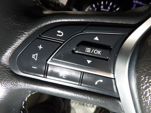 Used 2018 INFINITI Q50 Luxe w/ Essential Package (3.0T Luxe) AWD/4WD image 21