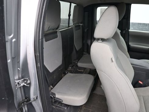 Used 2020 Toyota Tacoma SR w/ SX Package image 6