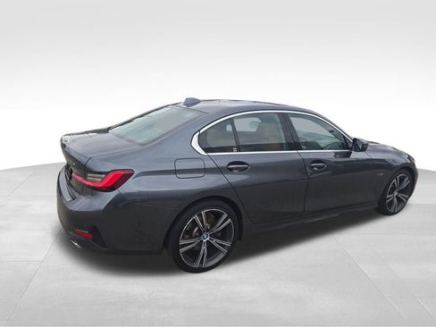 Used 2022 BMW 330e xDrive w/ Premium Package image 5