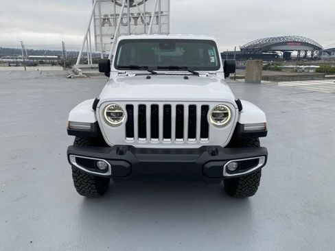 Used 2021 Jeep Wrangler Unlimited Sahara AWD/4WD image 3