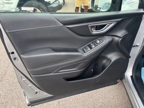 Used 2019 Subaru Forester Premium AWD/4WD image 16