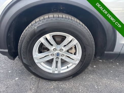 Used 2023 Ford Explorer XLT AWD/4WD image 20