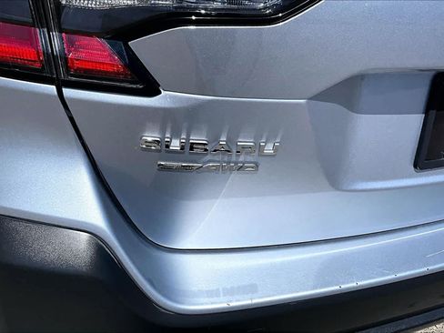 Used 2025 Subaru Outback Premium AWD/4WD image 7