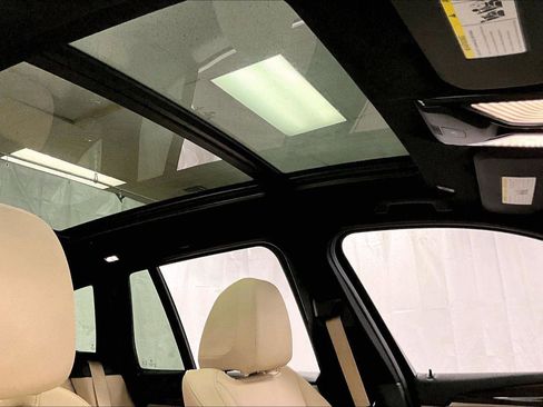 Used 2019 BMW X3 xDrive30i w/ Convenience Package image 21